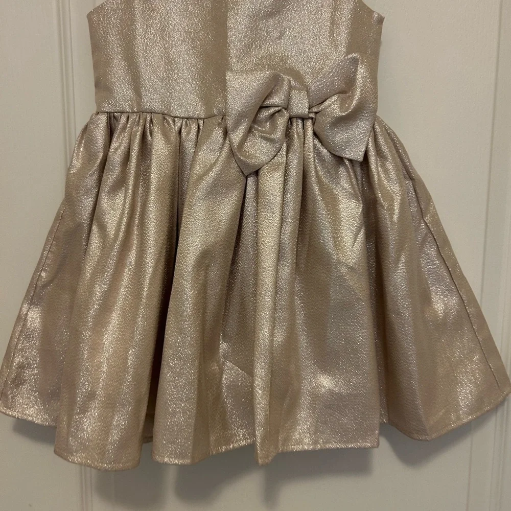 Elegant Gold Girl H&M Dress - Picture 4 of 4
